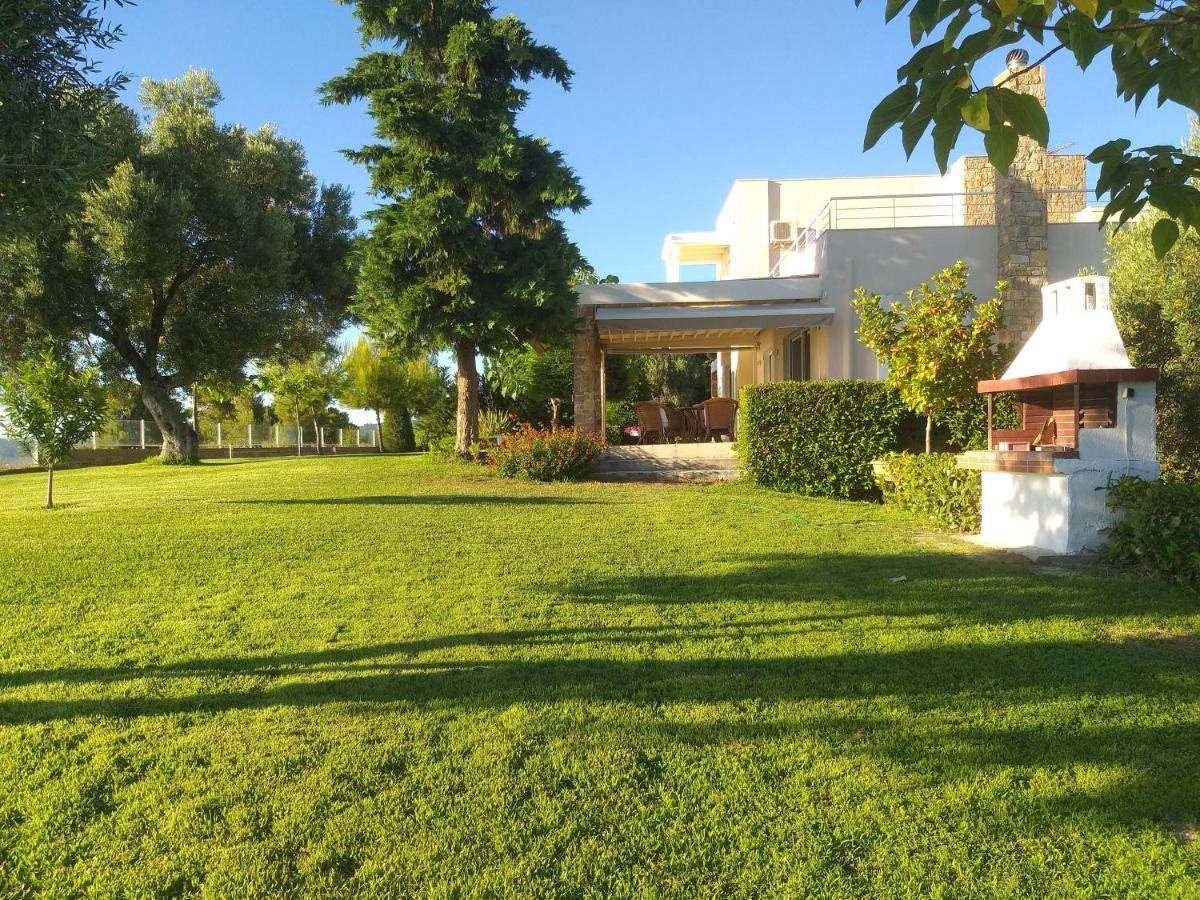 Villa Achilleos Posidi Eksteriør billede